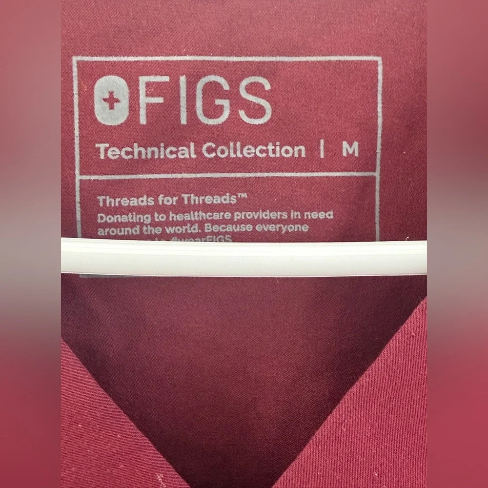 Figs Leon Men's Burgundy Scrub Top (Size M)